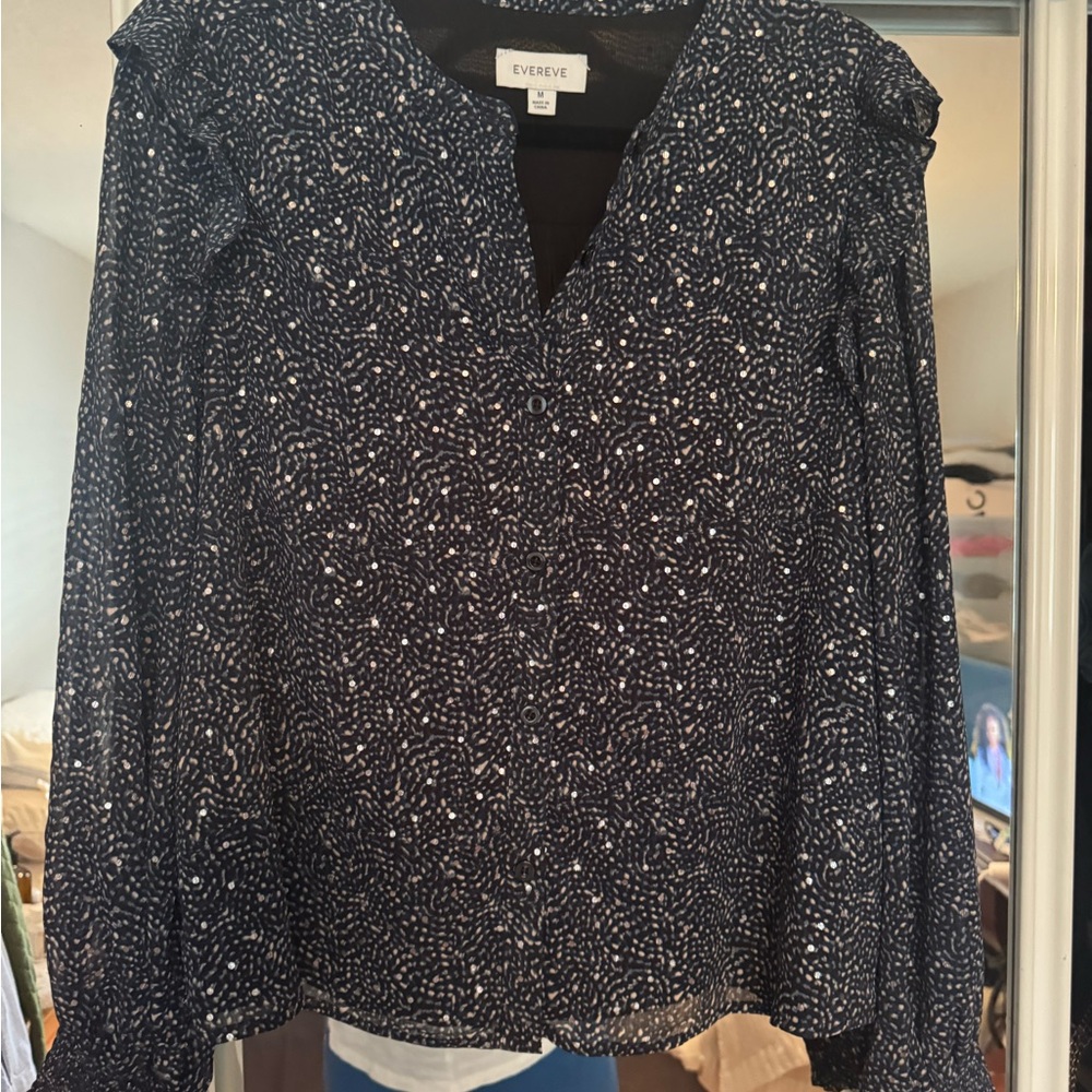 Evereve Navy and White Patterned Blouse